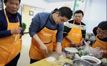 创业者亲述快手小吃培训做好3点年赚百万